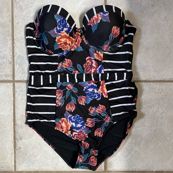Modcloth Swim Modcloth Size Xlarge New Swimsuit Never Worn Poshmark